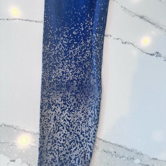 Beyond Yoga Blue Glitter Leggings - Picture 11 of 11